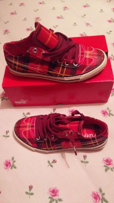 Arquivo: Sapatilhas PUMA 917 Lo Tartan vermelho tamanho 36 senhora mulher Cedofeita, Santo Ildefonso, Sé, Miragaia, São Nicolau E Vitória • OLX Portugal
